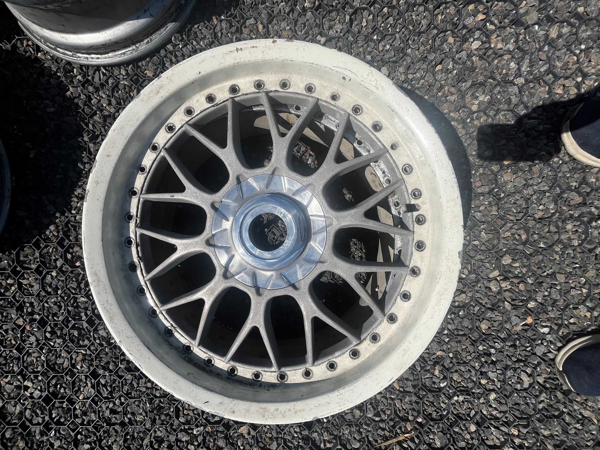 Work Equip Mesh 1 – JDM Felgi 17” 5x114.3 – Rzadkość!