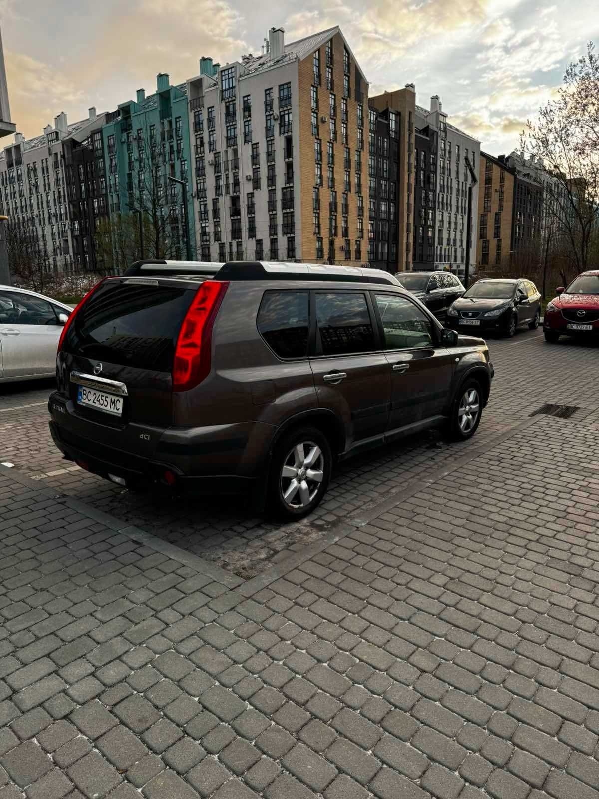 Продам Нісан Х-Трейл 2008 року