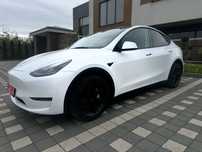 Tesla model Y 5 автопілот