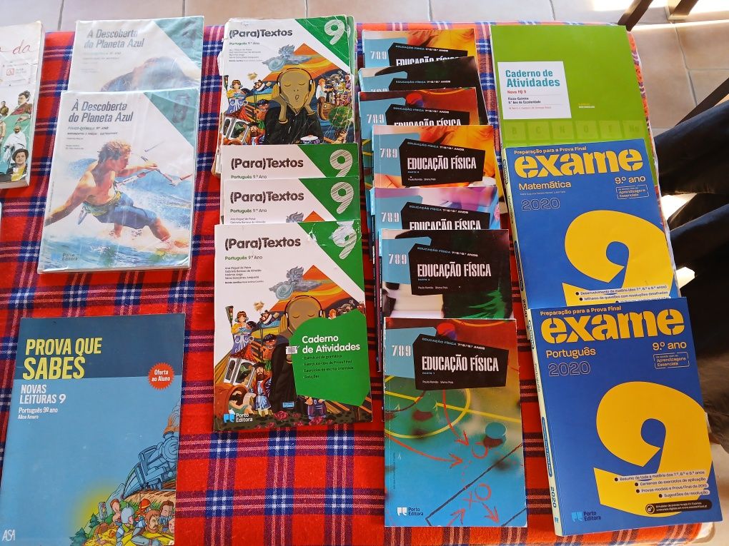 Livros escolares