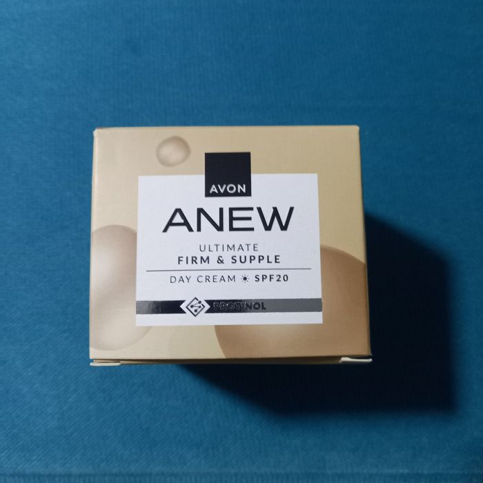 Avon Anew Ultimate Firm & Supple ujędrniający krem na dzień SPF20