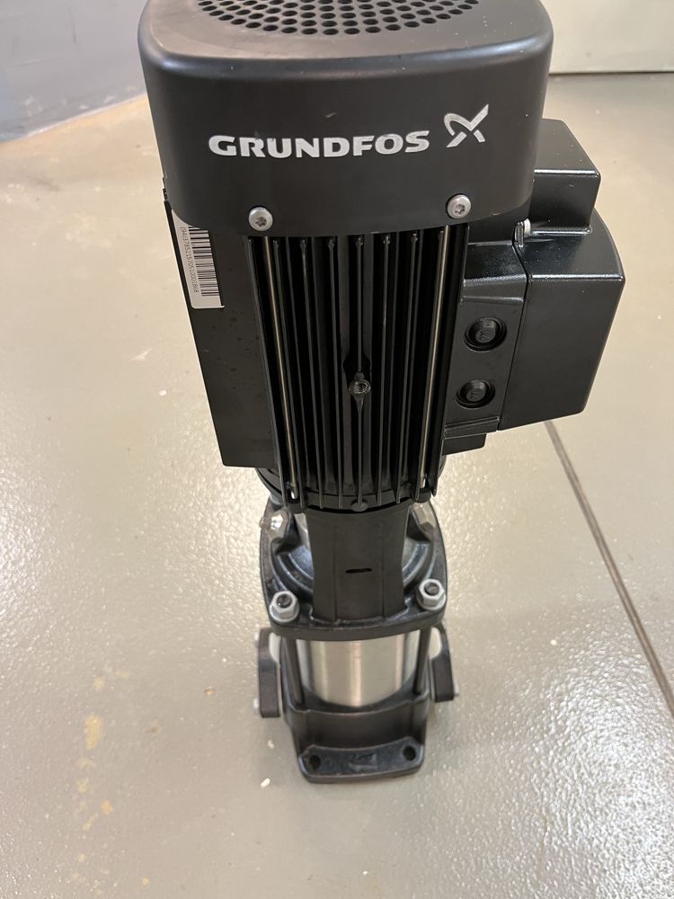 Pompa wielostopniowa Grundfos pionowa CR5-7 A-A-A-E-HQQE 1,1kW