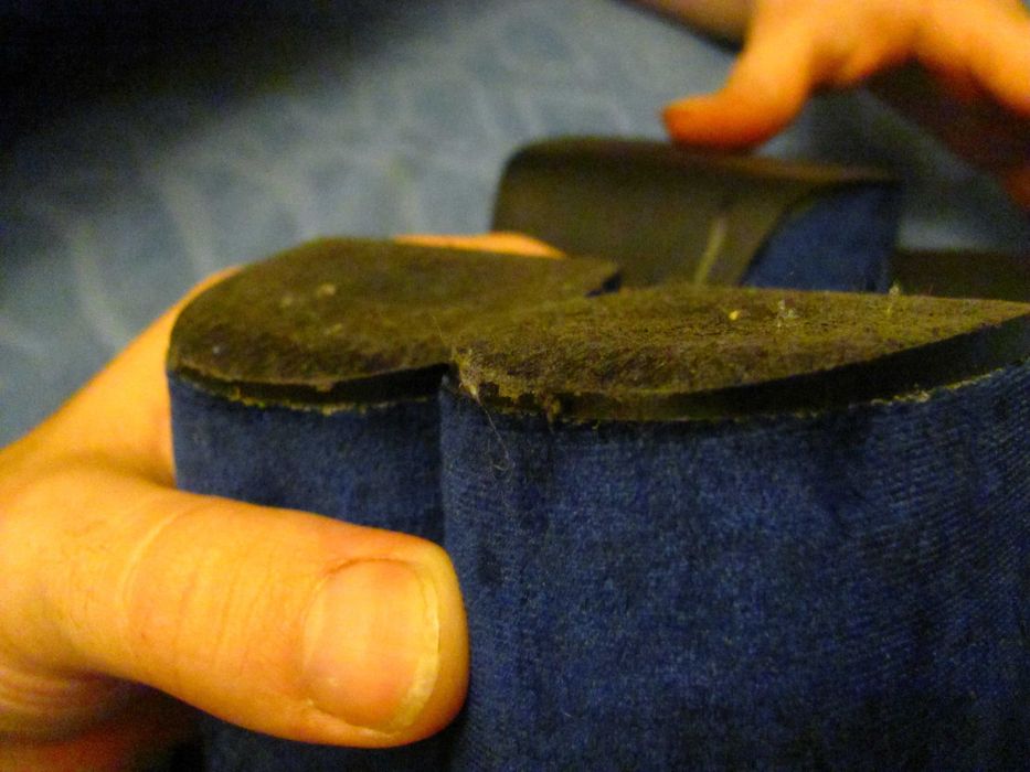 Ботинки велюровые на каблуке 41