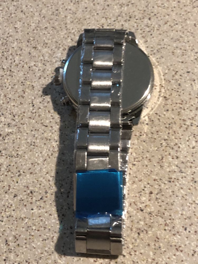 Zegarek męski kwarcowy z kalendarzem - nowy