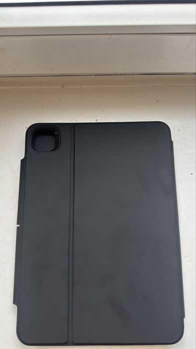 NOWE Etui ESR na iPada Pro 11"