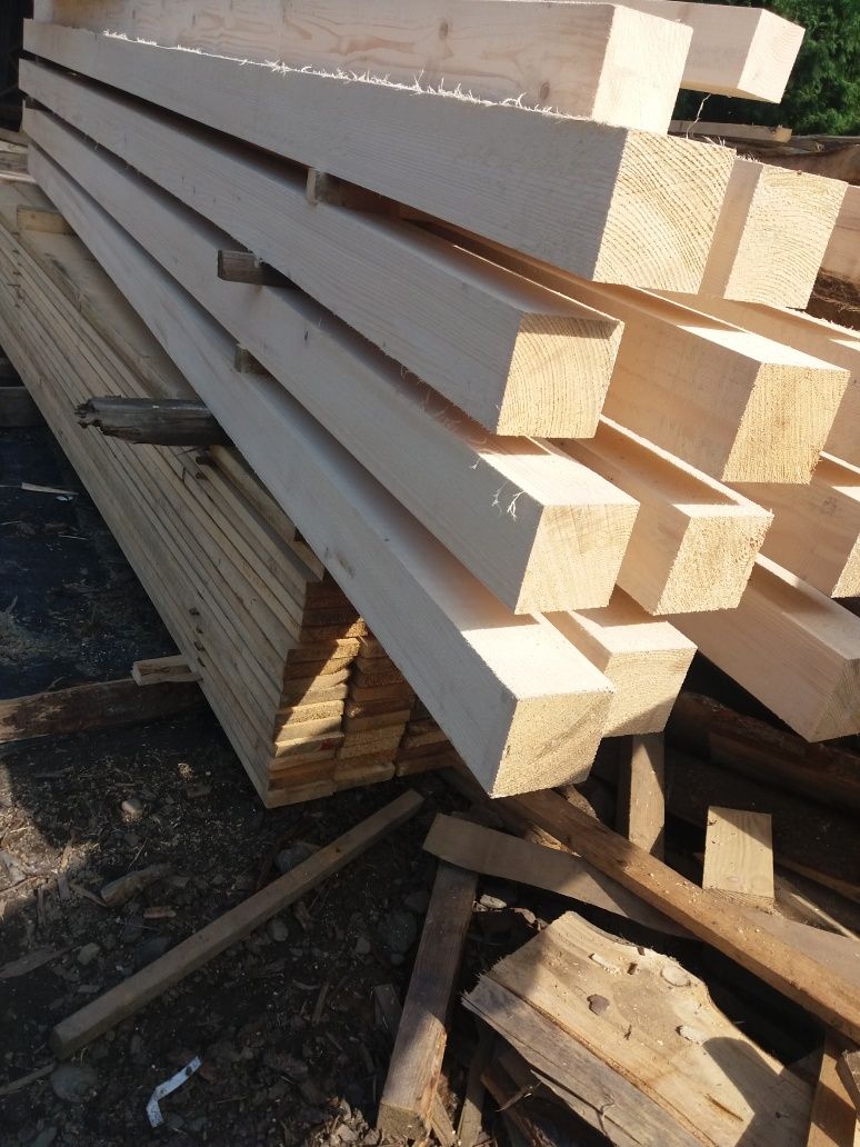 Więźba dachowa podbitka łaty deski szalunkowe drewno opalowe