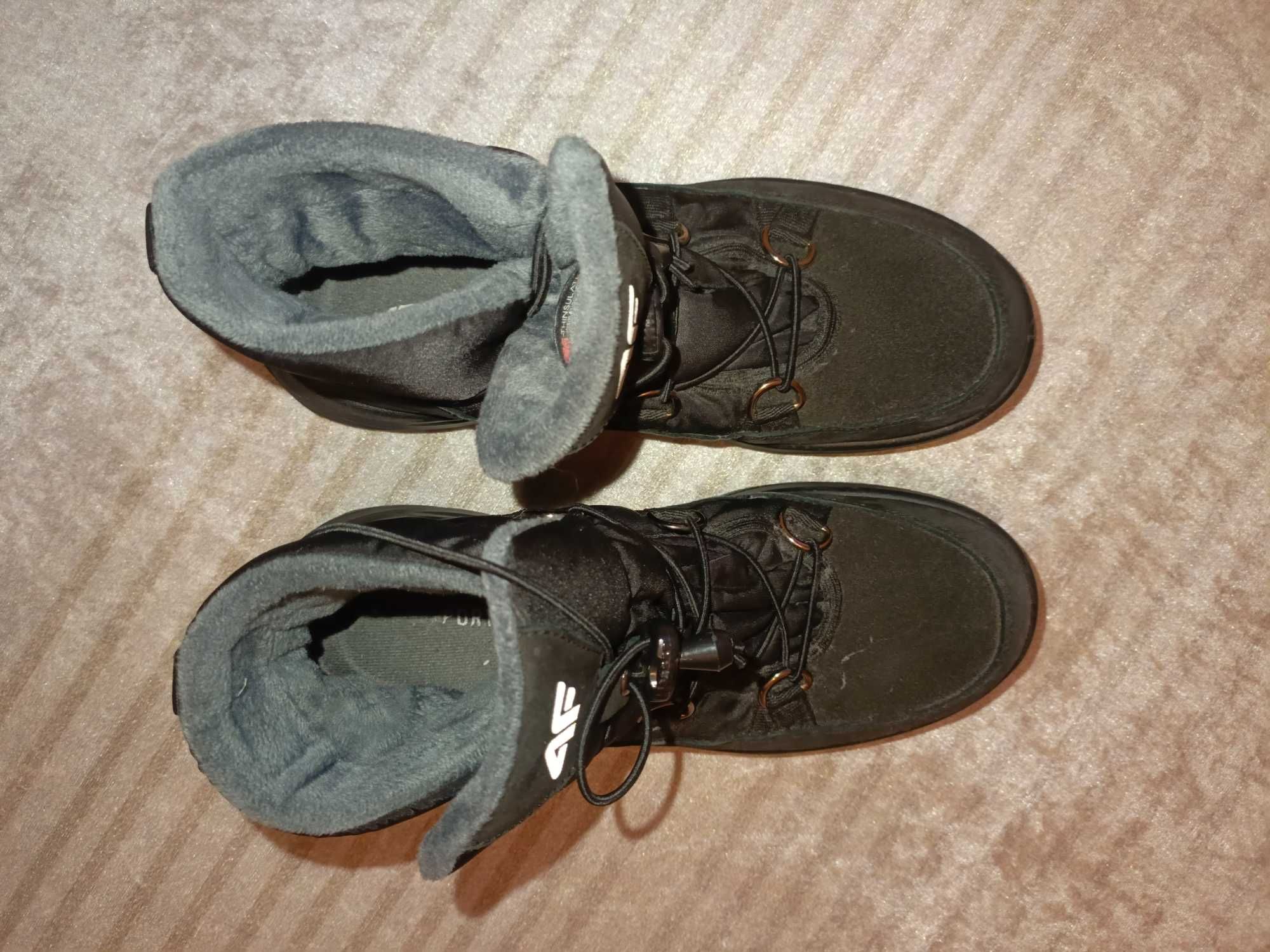 Buty czarne 4F rozmiar 39