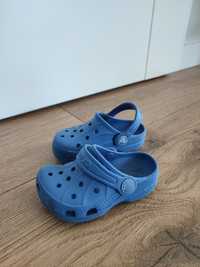 Crocs 20 C4 C5 niebieskie klapeczki pantofle klapki basen