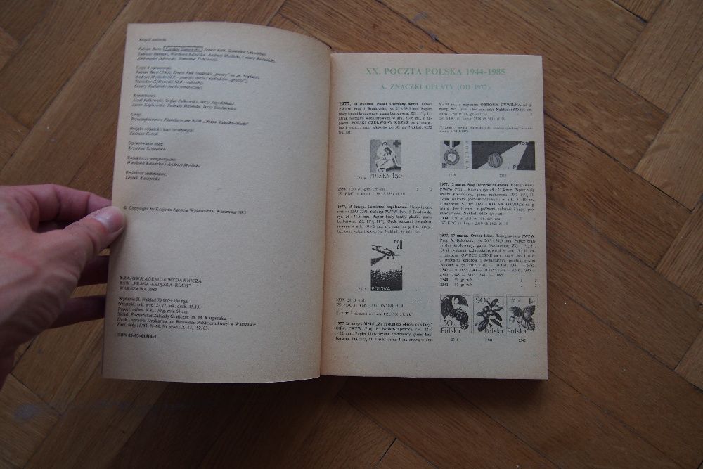 książka "Katalog specjalizowany znaków pocztowych ziem polskich 1985"