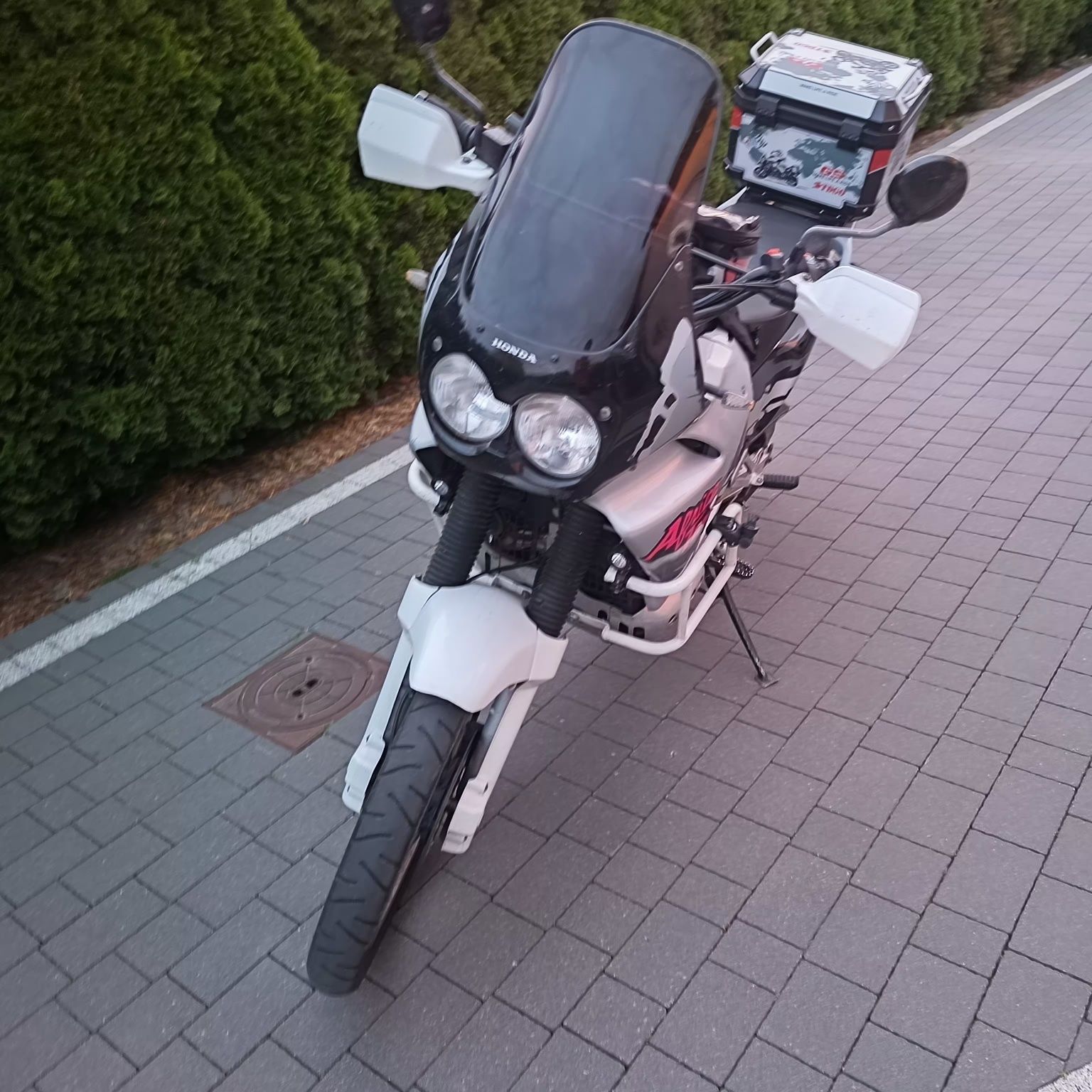 Honda Afryka twin xrv 750