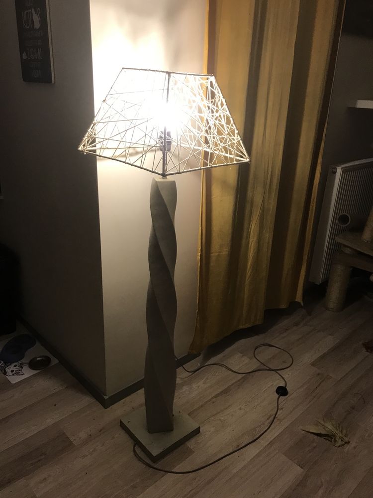 Lampa Nowa  gipsowa stojąca