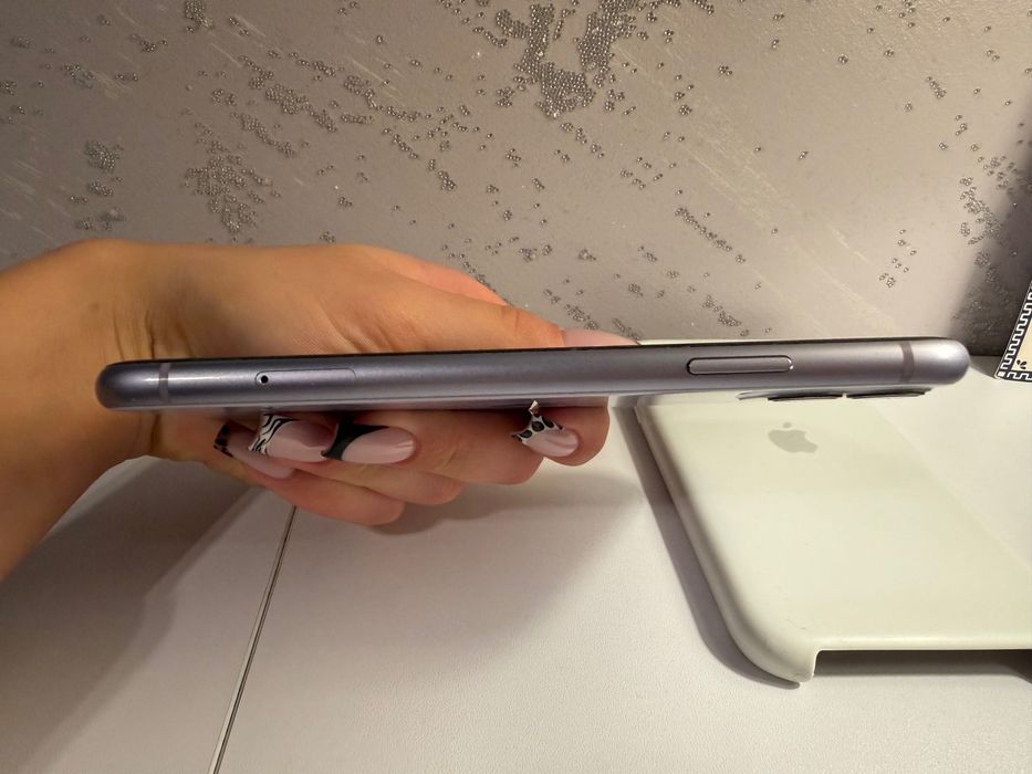 iphone 11 64GB(fioletowy)•81%kondycji baterii+etui Apple