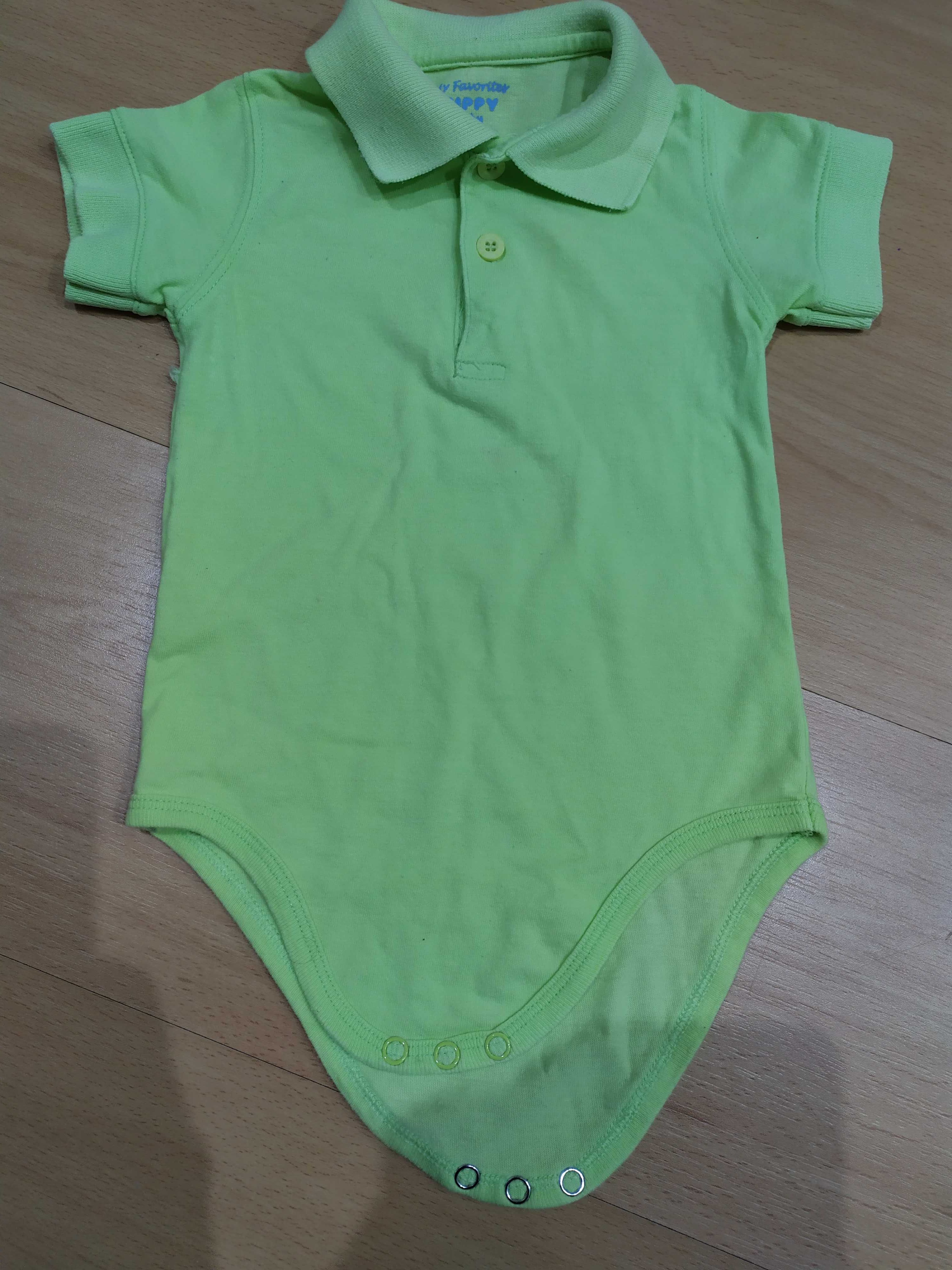 Conjunto de pólo e t-shirt - 6 a 9 meses