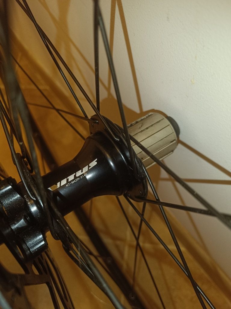 Koła szosowe Vitus 28" 700x19C bębenek Shimano