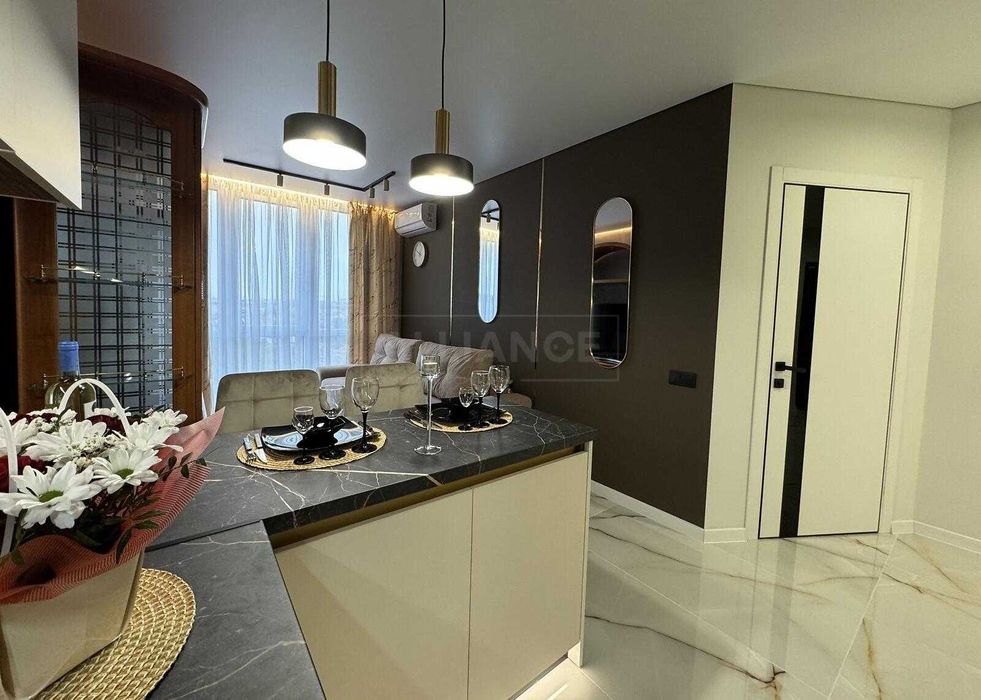 Неймовірна 1 км квартира з дорогим ремонтом в сучасному ЖК