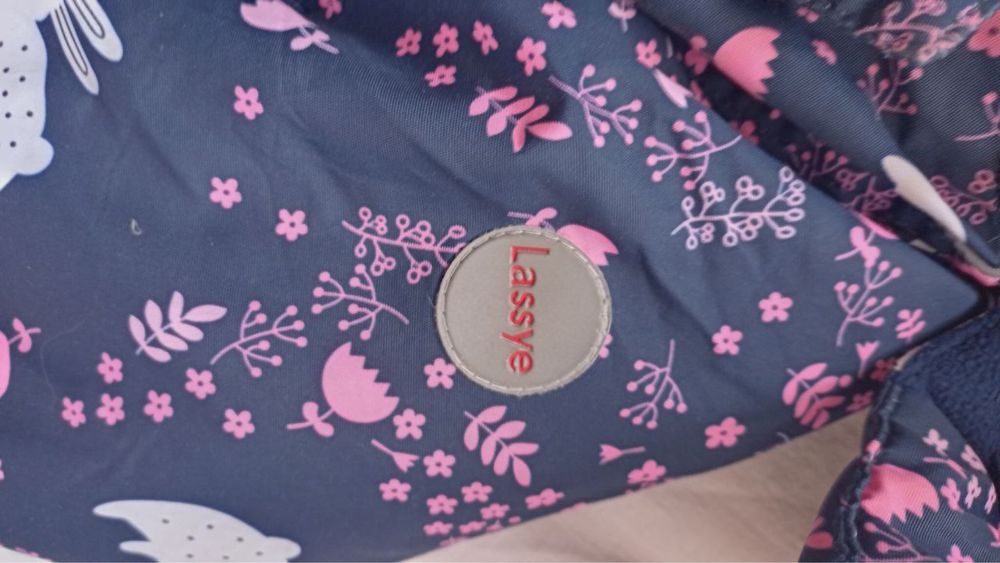 Зимовий комбінезон на дівчинку  104 см,Lassye,взуття в подарунок