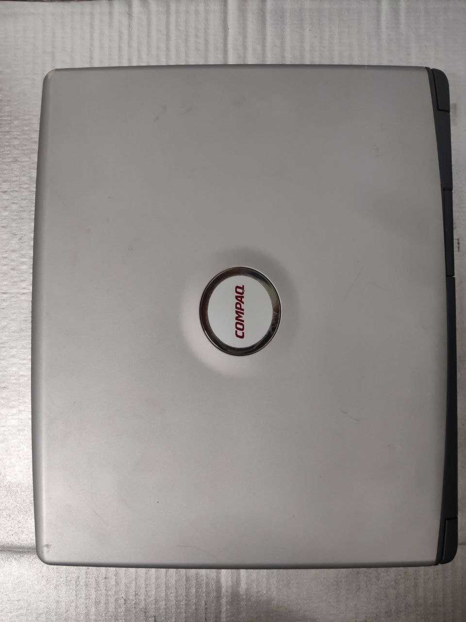 Вінтажний ноутбук COMPAQ PPRESARIO 3000