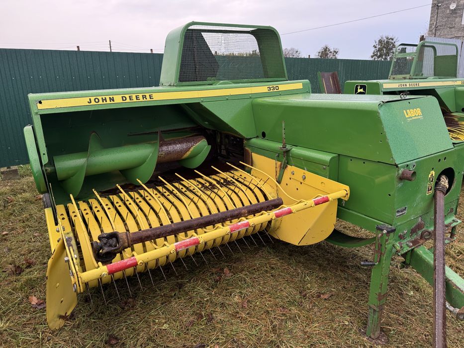 Тюковий Прес Підбирач Пресс подборщик JOHN DEERE 330 (339-336-332)