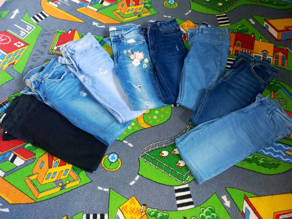 Zestaw damskich spodni _ jeansy