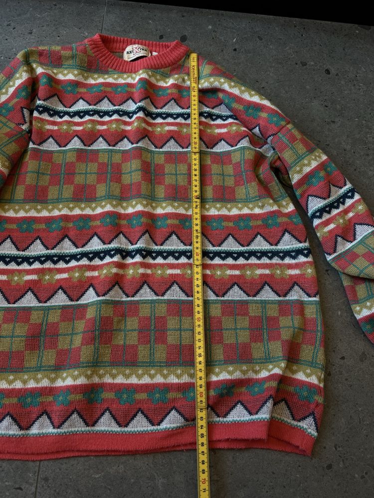 Kolorowy sweter we wzory; vintage; retro; hipsterski