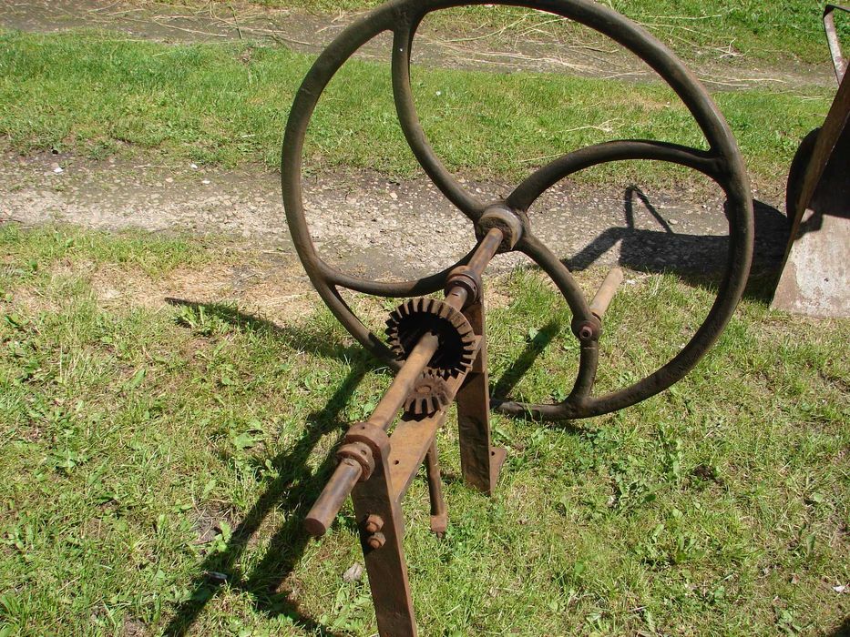 koło żeliwne 90cm