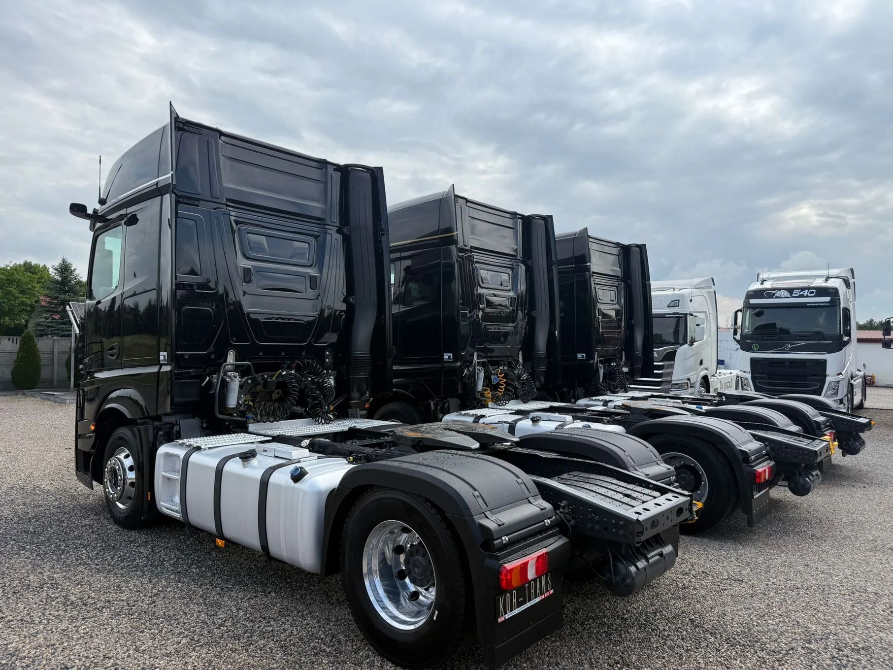 Mercedes-Benz ACTROS 1948 // GIGA SPACE // FULL LED // XENON // KLIMA POSTOJOWA // SALONKA // MIRROR CAM //  ALCOA DURA BRIGHT // RETARDER // Salon Polska // Totalny Unikat //