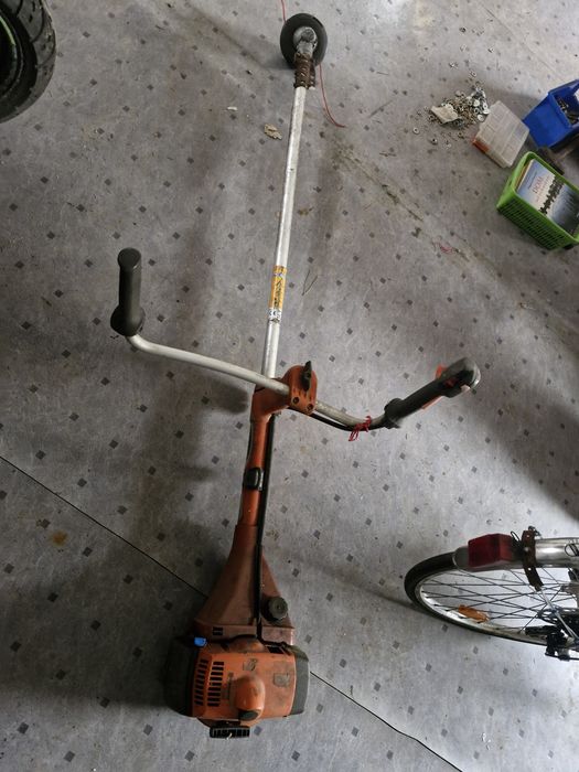 Kosa spalinowa podkaszarka Husqvarna 343R