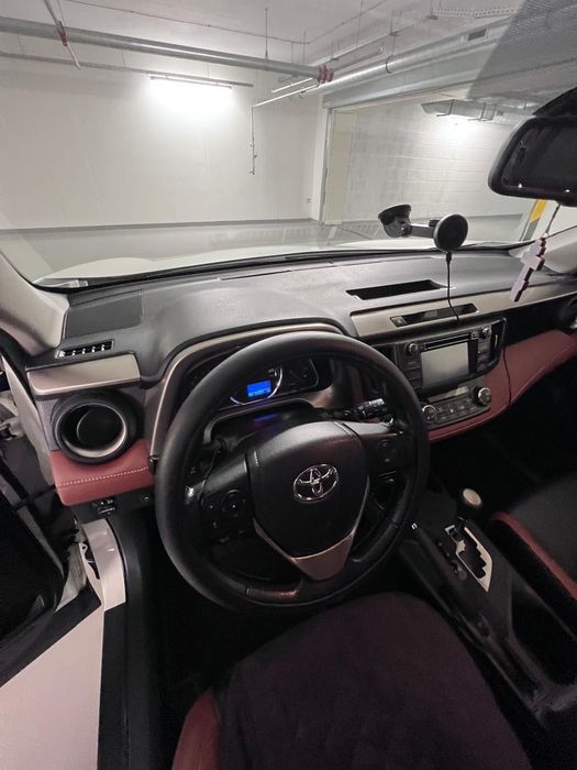 Продам автівку TOYOTA RAV 4