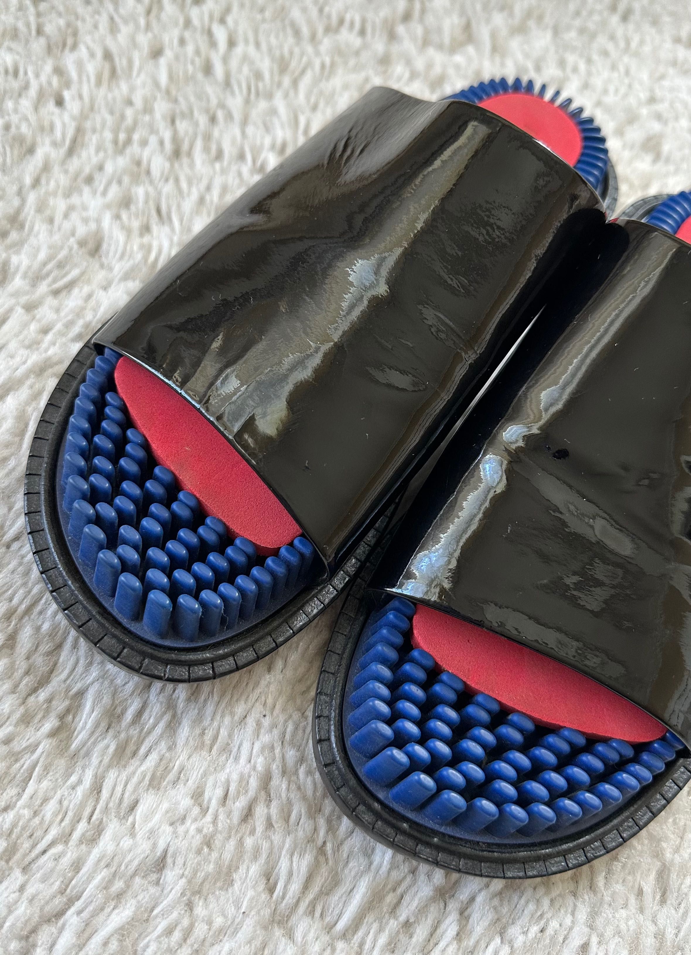 KENZO сандалі шлепанці босоніжки чорні шкіряні масажні сандали шлепки