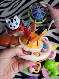 Zestaw zabawek grzechotek dla dziecka przeciaganie zabawki sensoryczne
