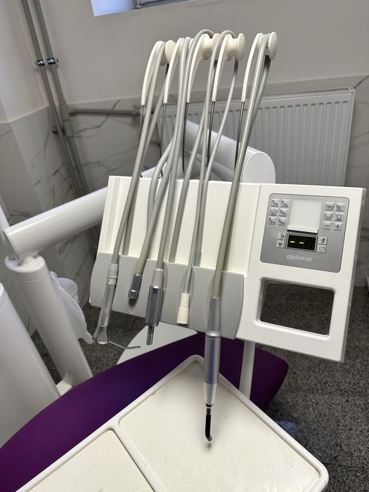 Unit stomatologiczny Chirana Dental w pelni sprawny