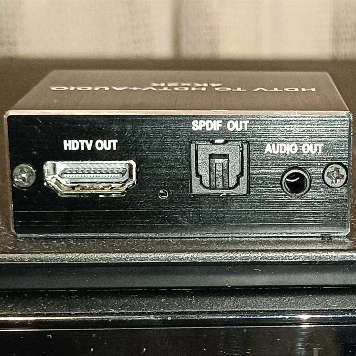 HDMI аудіо екстрактор з HDMI на оптичний SPDIF та 3,5мм miniJack