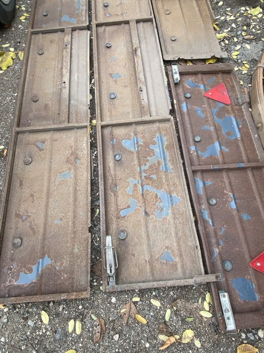 Борта легкового прицепа .