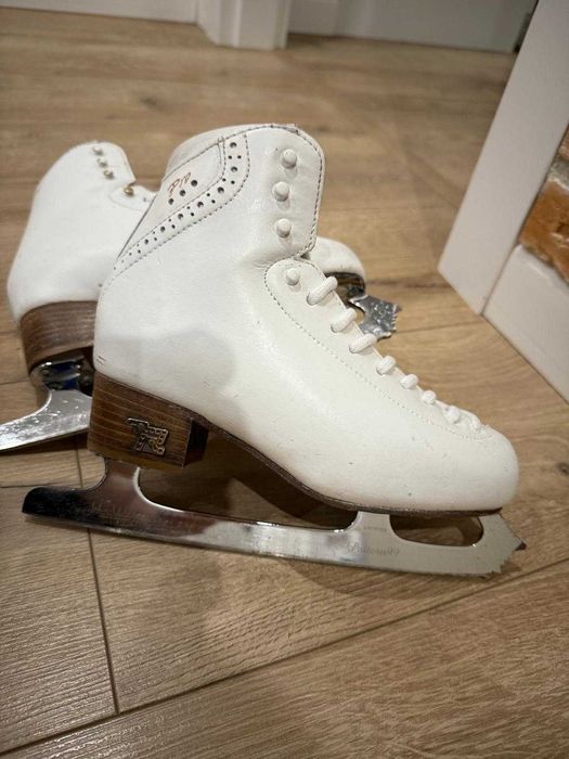 Łyżwy RISPORT 235 długość wkładki 23,5 cm