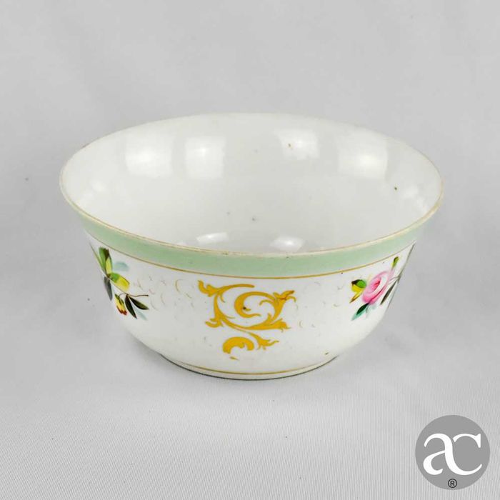 Taça de pingos em porcelana Vista Alegre, séc. XIX