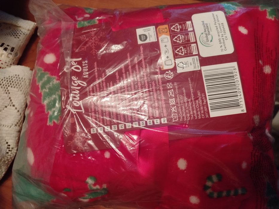 Zestaw dwóch cieplutkich piżam świątecznych dla niej i dla niego S/M