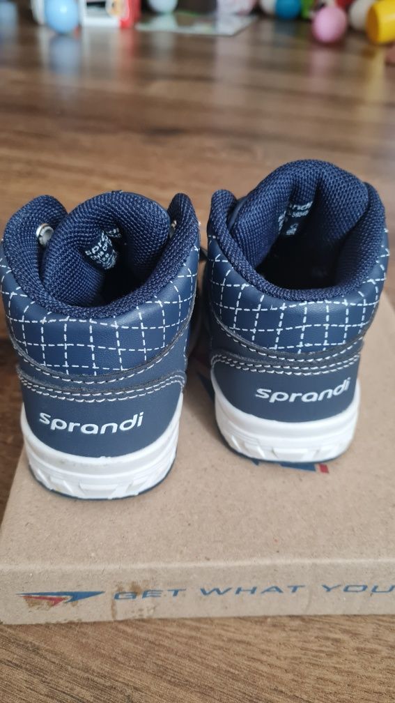 Nowe buty trzewiki niemowlęce Sprandi r. 20