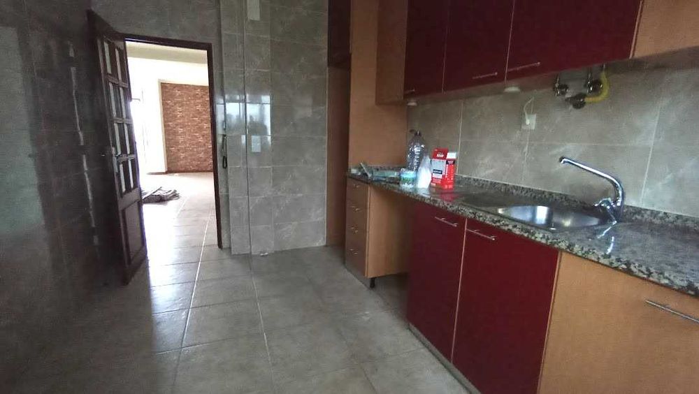 Apartamento T3 com Vista Deslumbrante — São João da Madeira