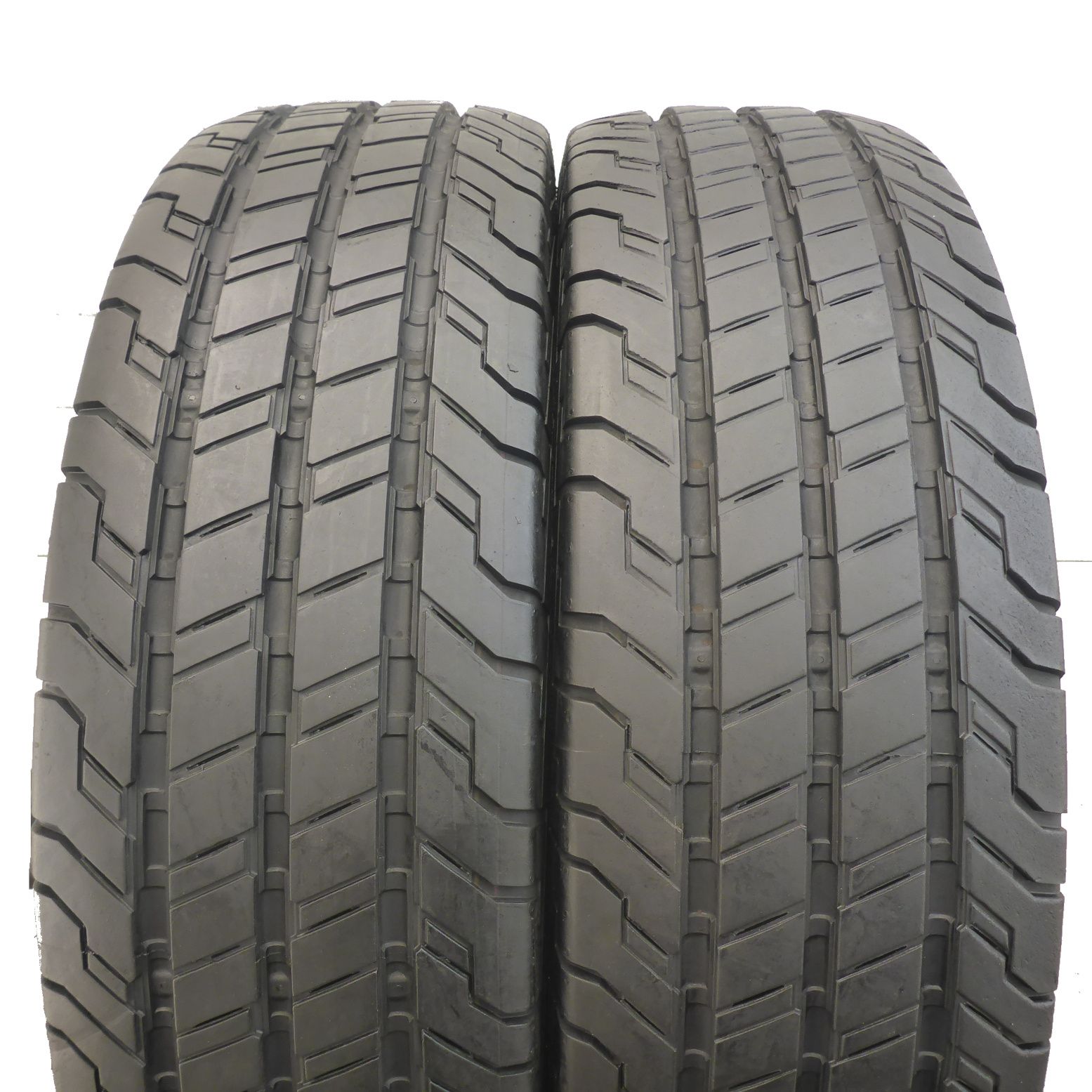 215/75/16C Continental 215/75R16C 116/114R Van 100 Lato 2016 7.5-8.5mm