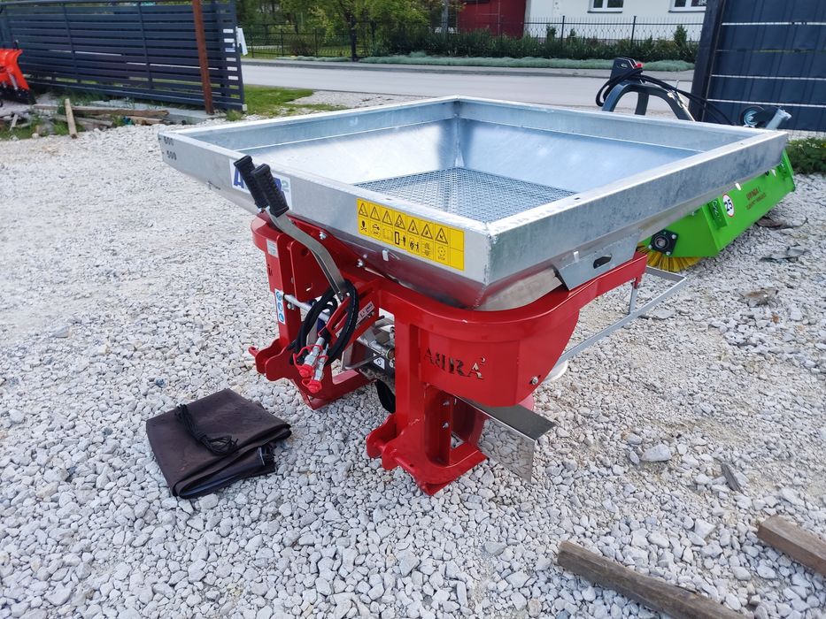 rozsiewacz 600l do nawozu- ocynk przekładnia RAU 5/1