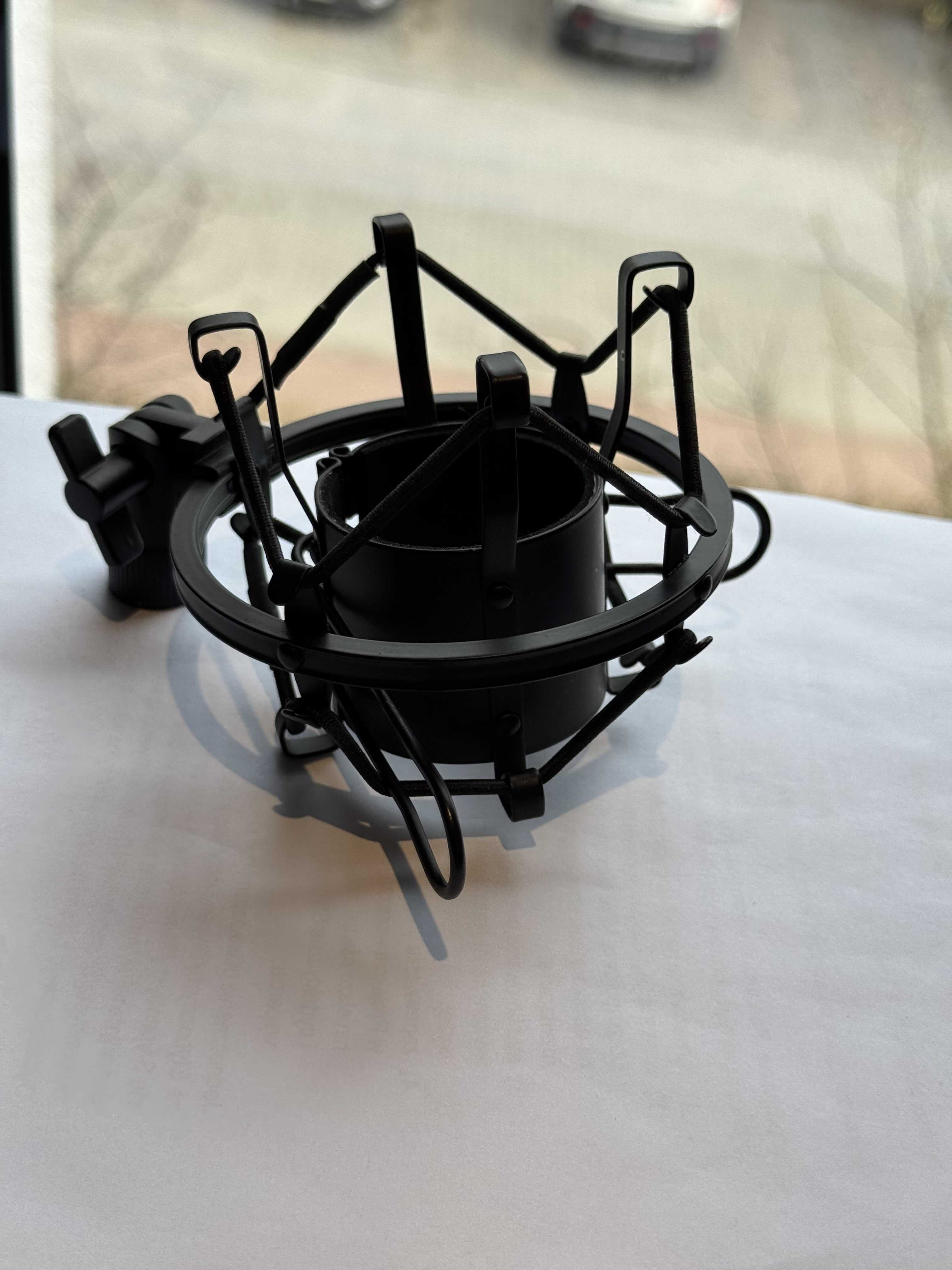 Koszyk antywstrząsowy na gumkach do mikrofonu studyjnego – shock mount
