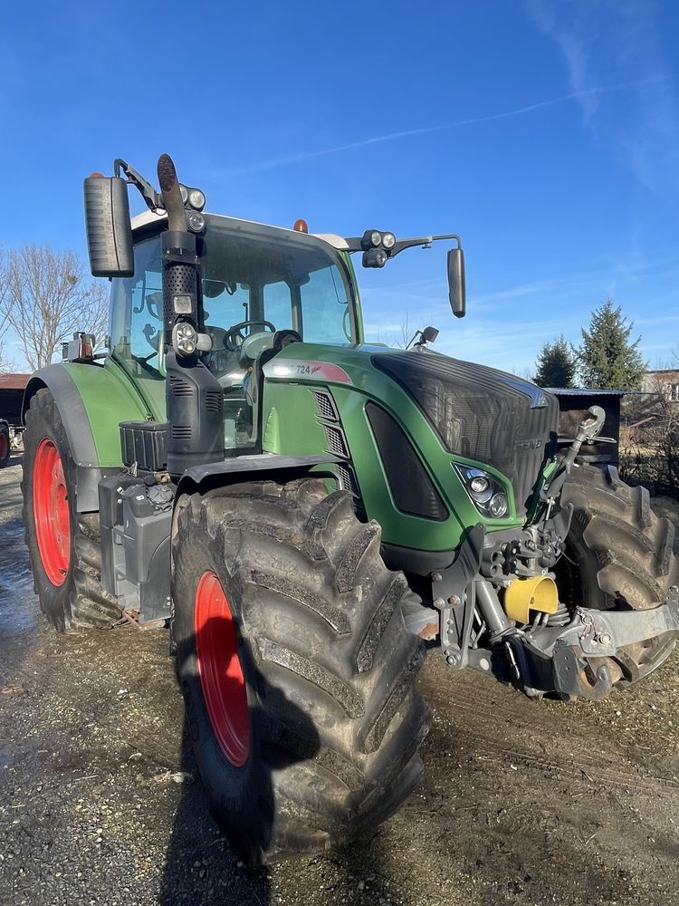 Fendt 724 Vario S4 Profi plus