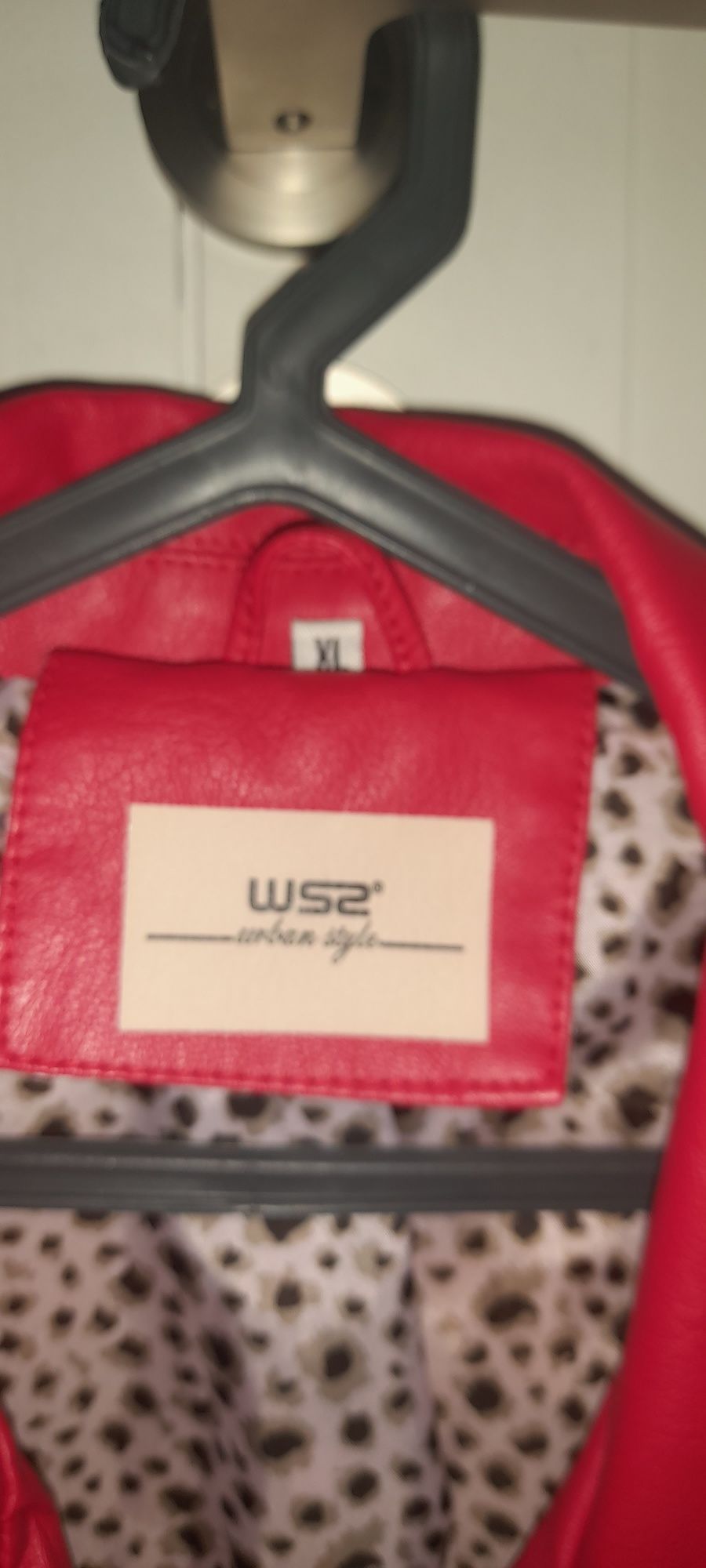 Blusão Vermelho da WS2