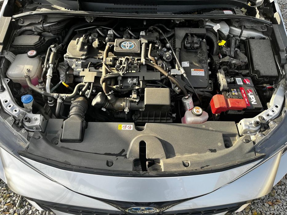 Toyota Corolla 1.8 hybrid z gazem lpg