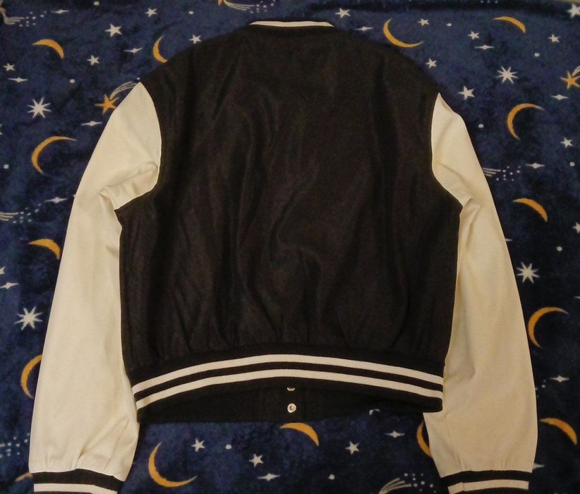 Бомбер фирмы cropp оригинал