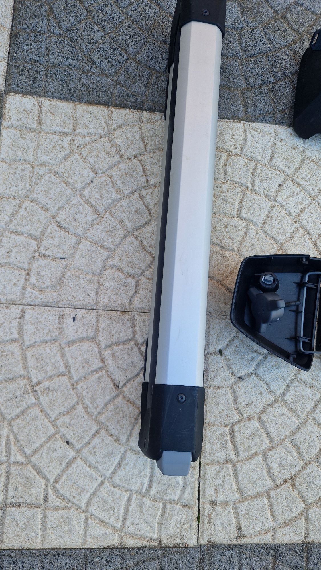 Barra transversal + apoio para prancha de surf para volvo