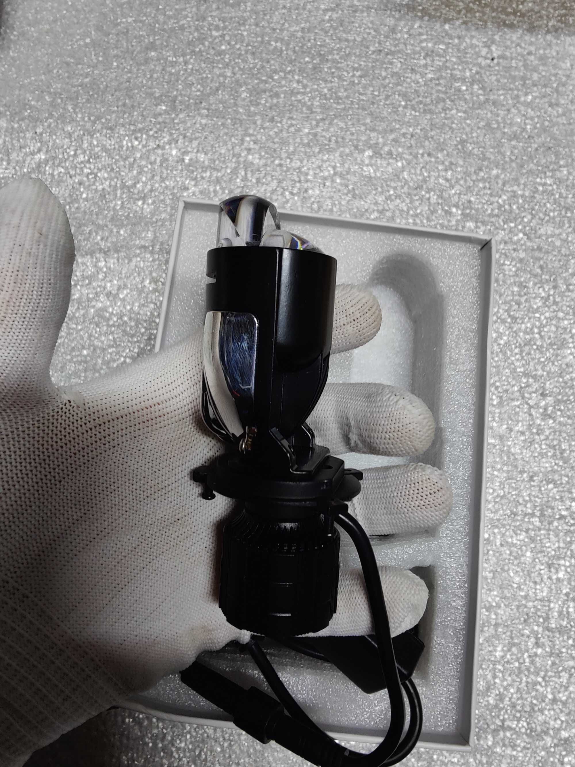 Світлодіодні Led Лампи Y6 Y7d A82 H4 H4 mini led lens Y6D Bi-Led линзи