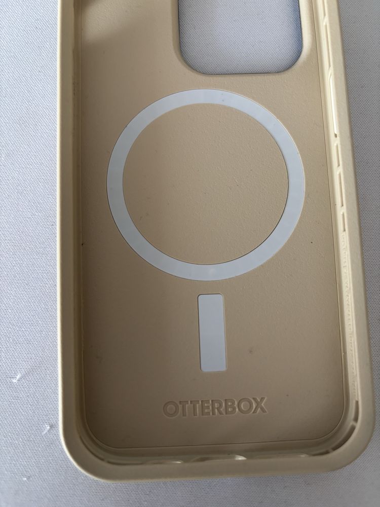 Capa Iphone 14 Pro OTTERBOX