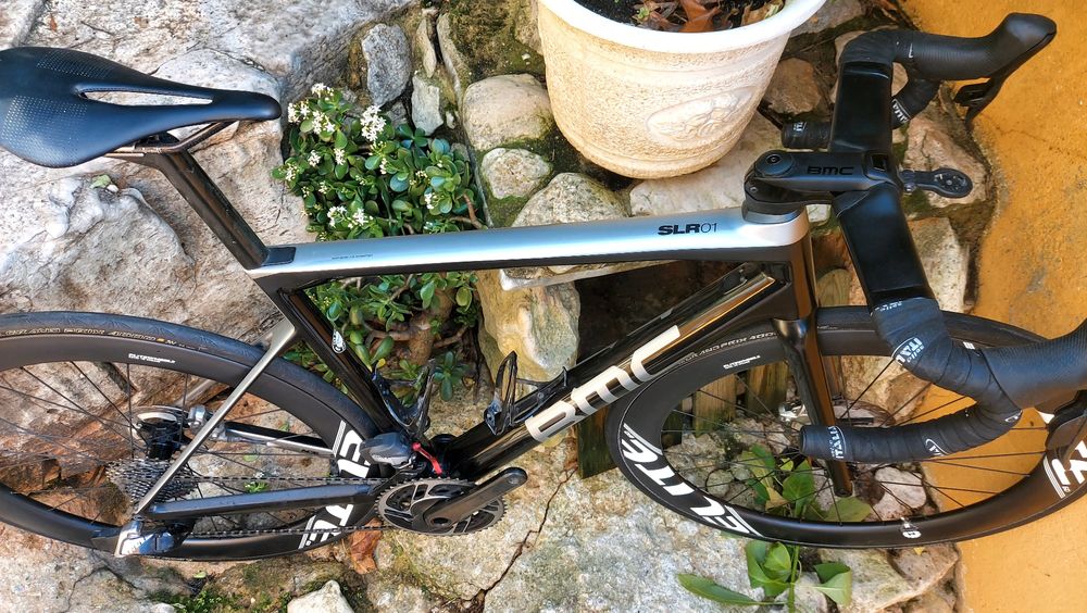 BMC TeamMachine SLR01 disco AXS t54