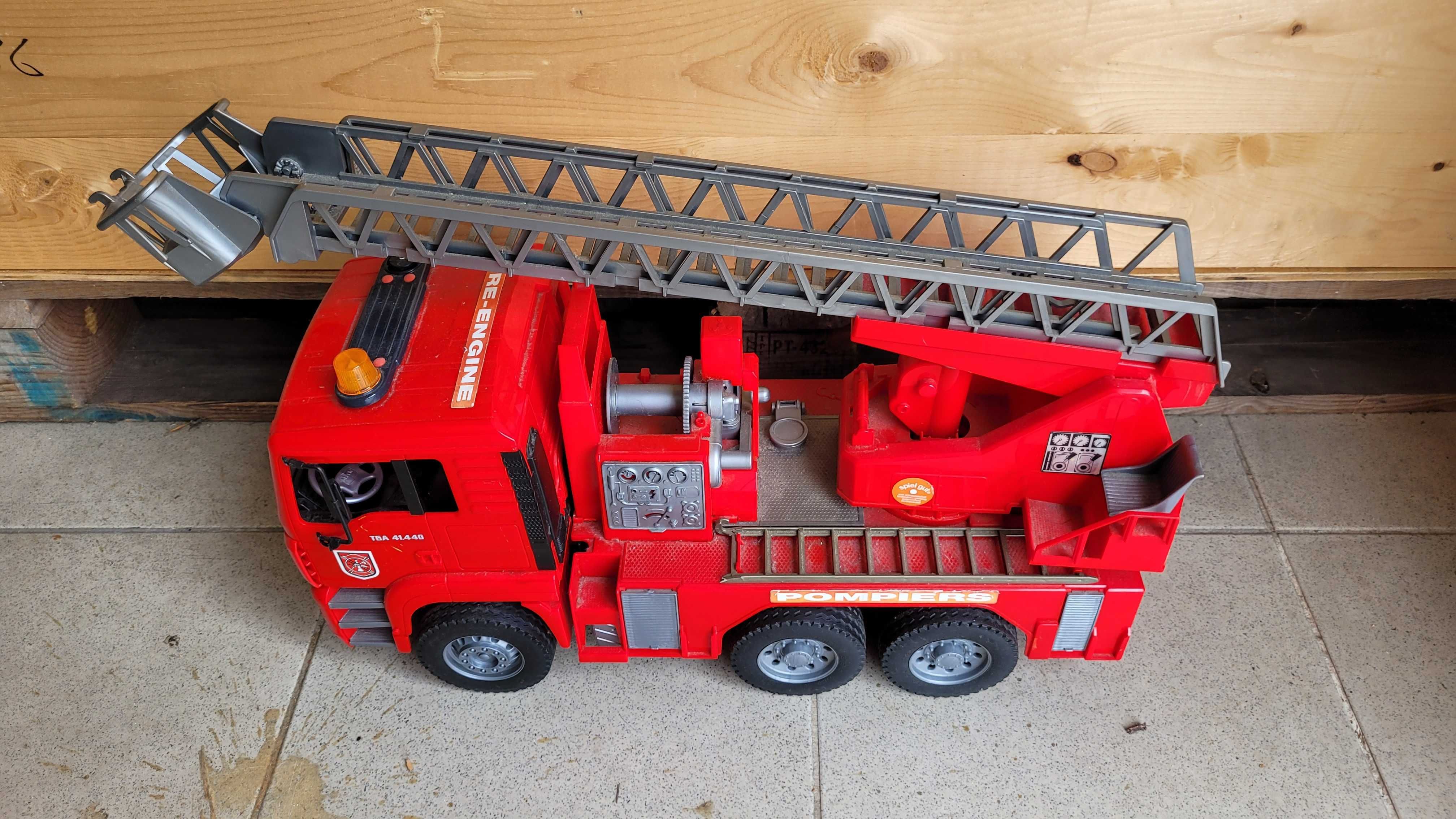 Brinquedo camião de bombeiros